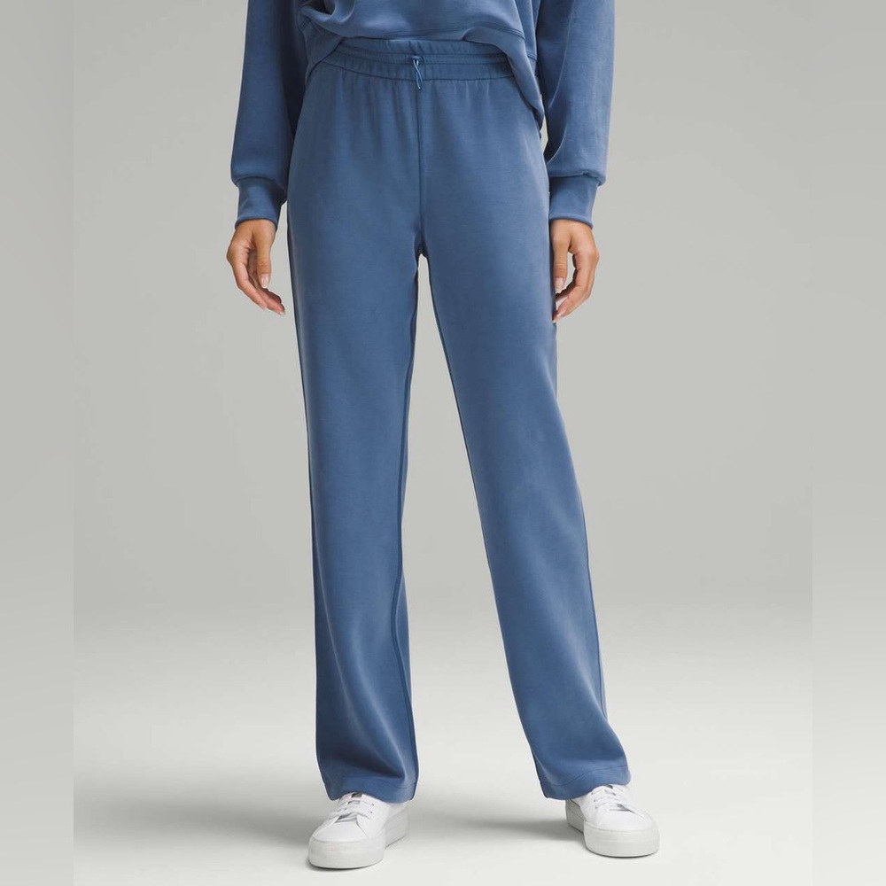 Lululemon Softstreme High Rise Wide Leg‎ Pants Size 14 Blue Lounge Travel